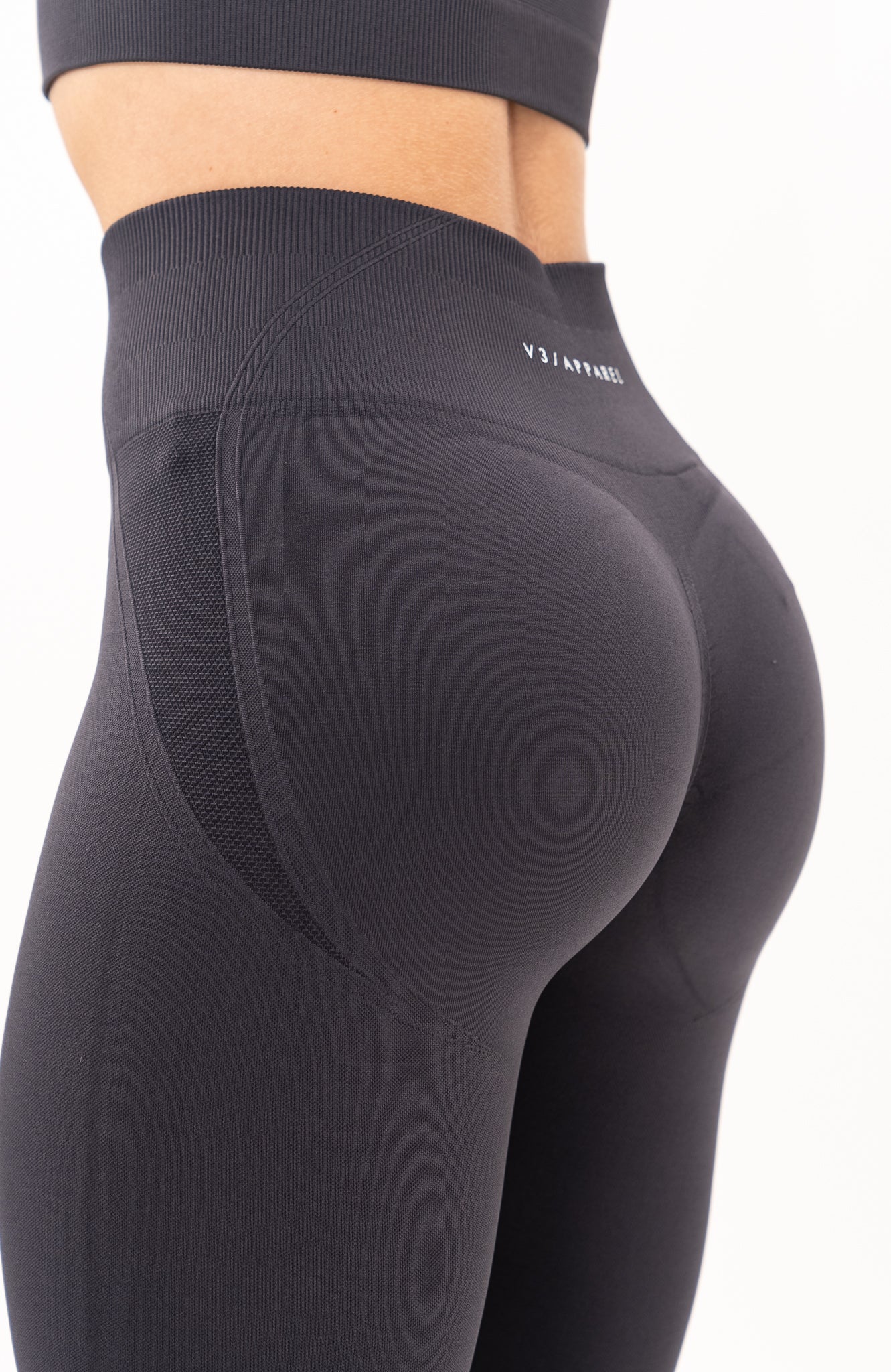 redbaysand Women's Tempo seamless scrunch bum shaping high waisted leggings in charcoal grey – Squat proof sports tights for Gym workouts training, Running, yoga, bodybuilding and bikini fitness.