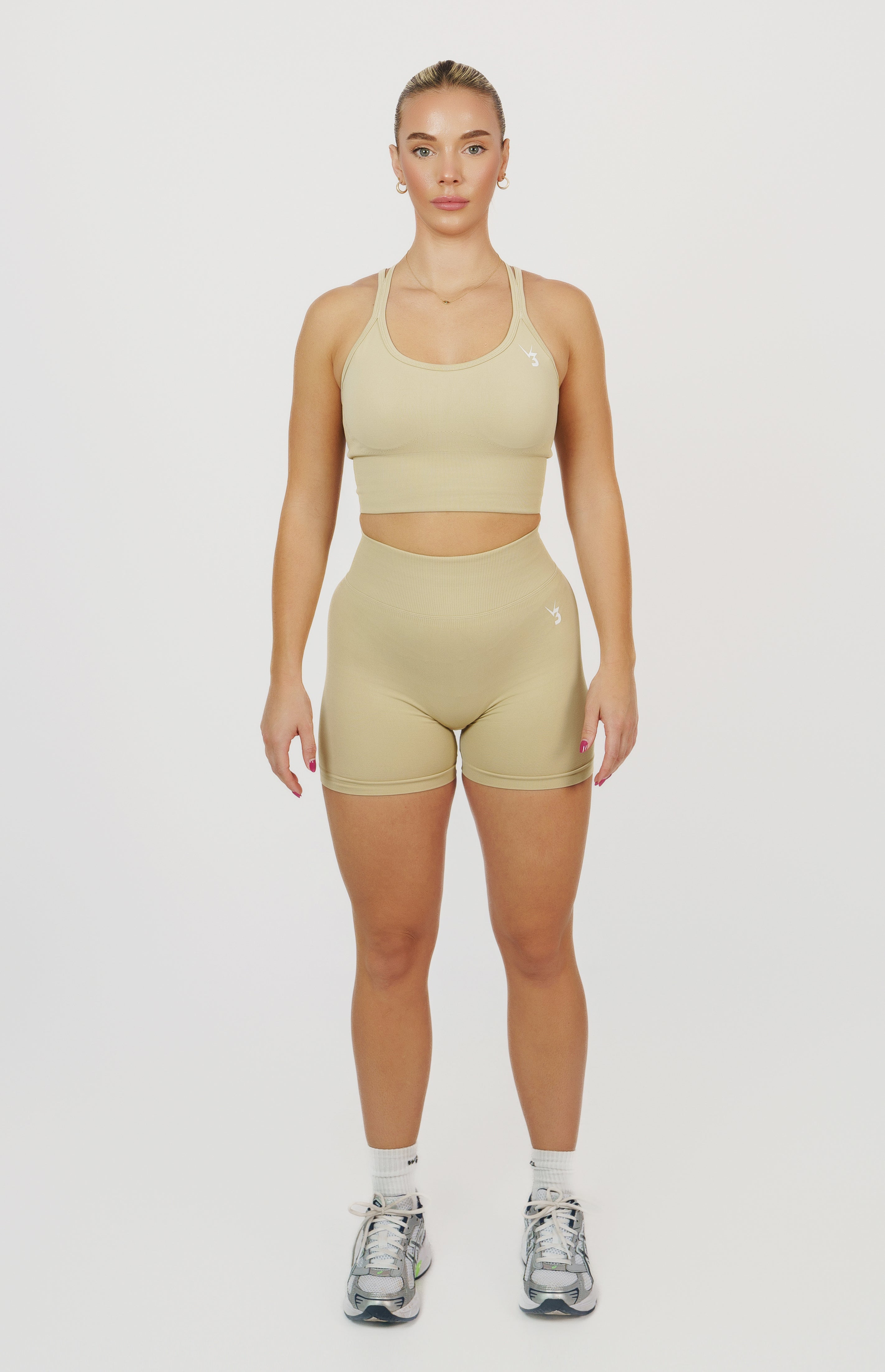 Form Seamless Scrunch Shorts - Light Camel