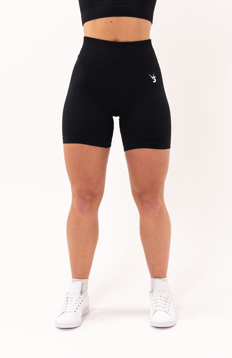 V3 Apparel Women's Tempo seamless scrunch bum shaping high waisted cycle shorts in black – Squat proof 5 inch leg gym shorts for workouts training, Running, yoga, bodybuilding and bikini fitness.