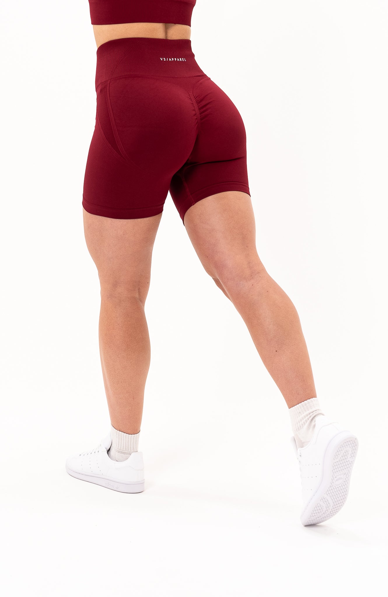 redbaysand Women's Tempo seamless scrunch bum shaping high waisted cycle shorts in burgundy red – Squat proof 5 inch leg gym shorts for workouts training, Running, yoga, bodybuilding and bikini fitness.