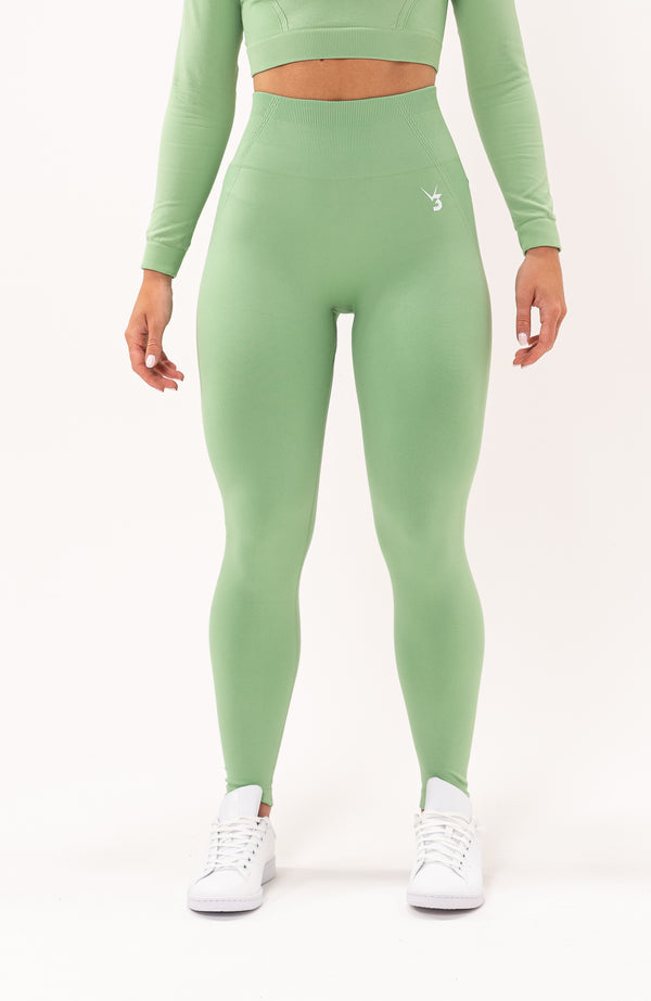 V3 Apparel Women's Tempo seamless scrunch bum shaping high waisted leggings in mint green – Squat proof sports tights for Gym workouts training, Running, yoga, bodybuilding and bikini fitness.
