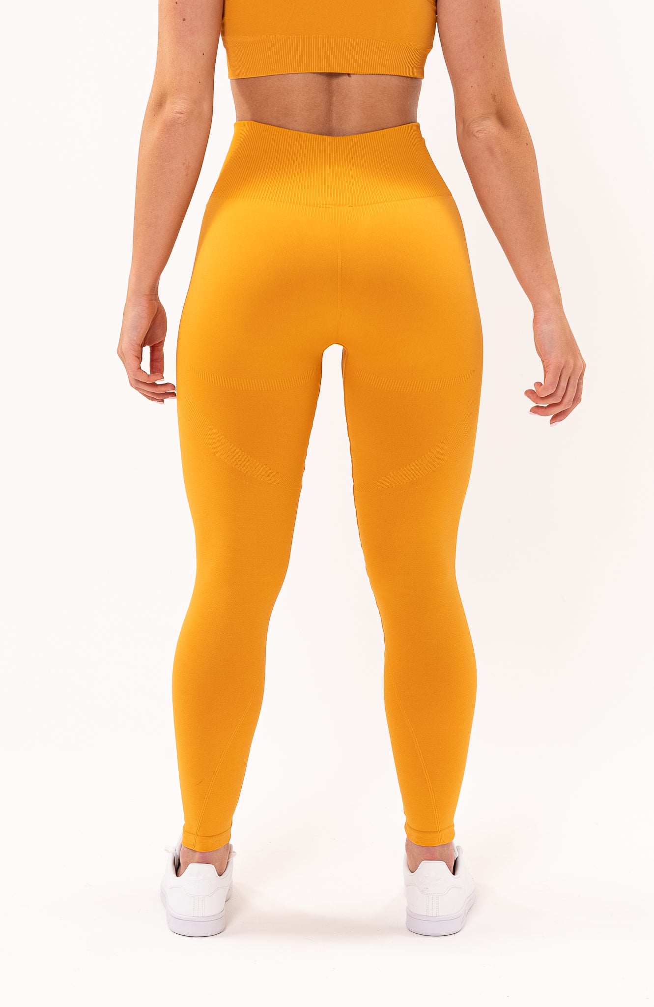 redbaysand Women's seamless Limitless bum shaping, high waisted leggings in orange – Squat proof sports tights for Gym workouts training, Running, yoga, bodybuilding and bikini fitness.