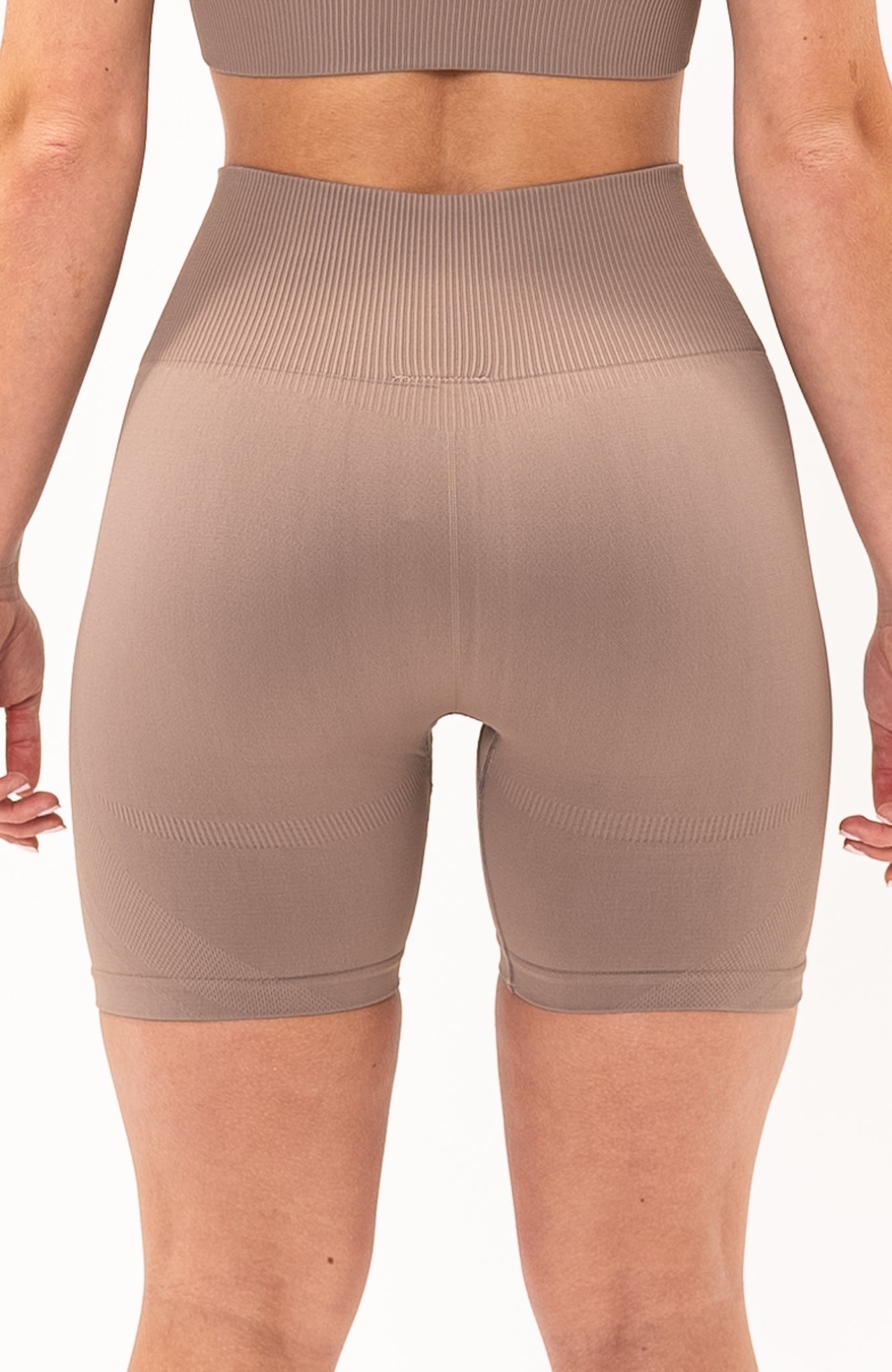 redbaysand Women's seamless Limitless high waisted cycle shorts in fawn – Squat proof 5 inch inseam leg bum enhancing shorts for Gym workouts training, Running, yoga, bodybuilding and bikini fitness.