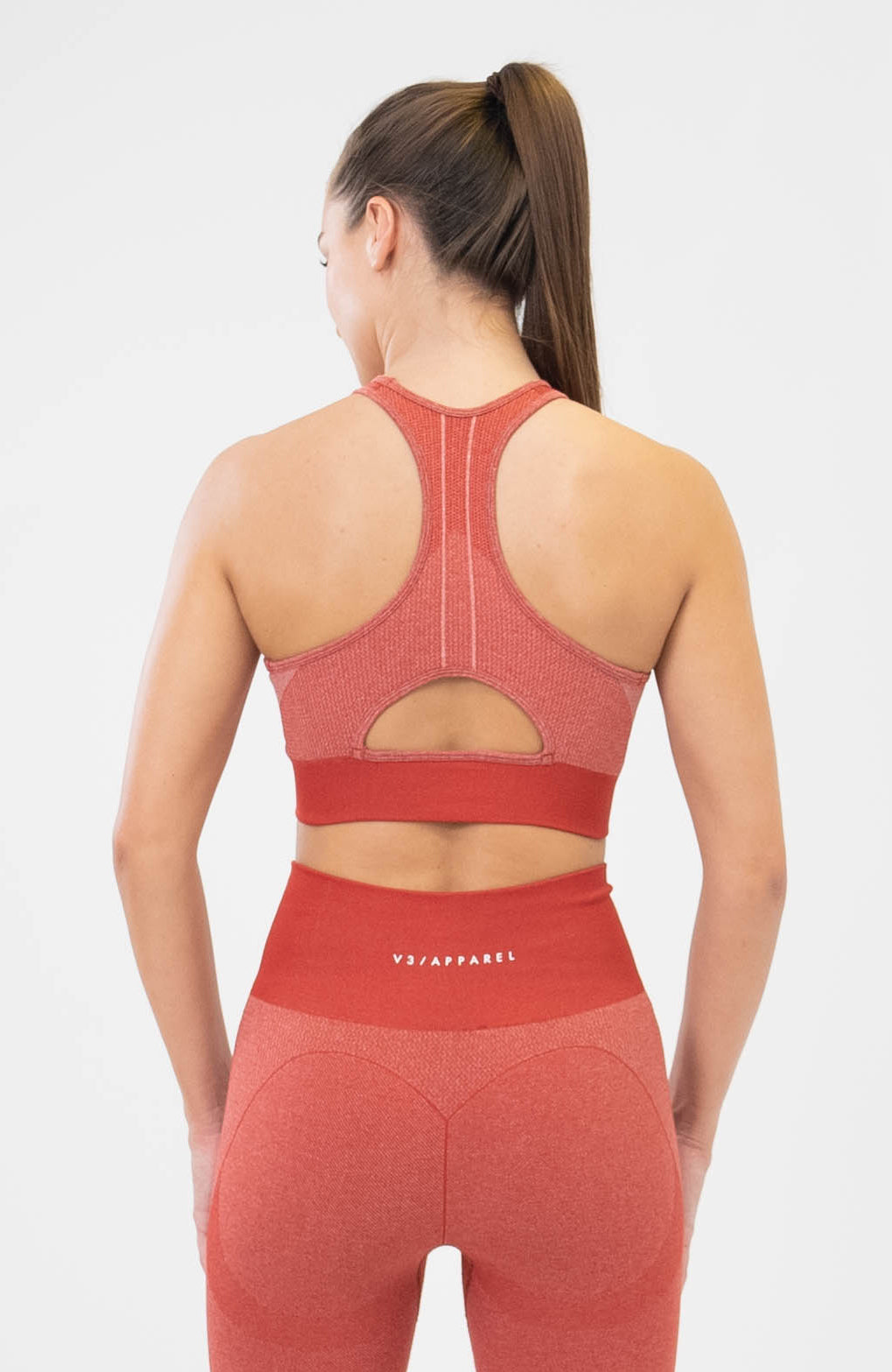 redbaysand Women's seamless Unity training sports bra in scarlet red with removable padded cups and strap for gym workouts training, Running, yoga, bodybuilding and bikini fitness.
