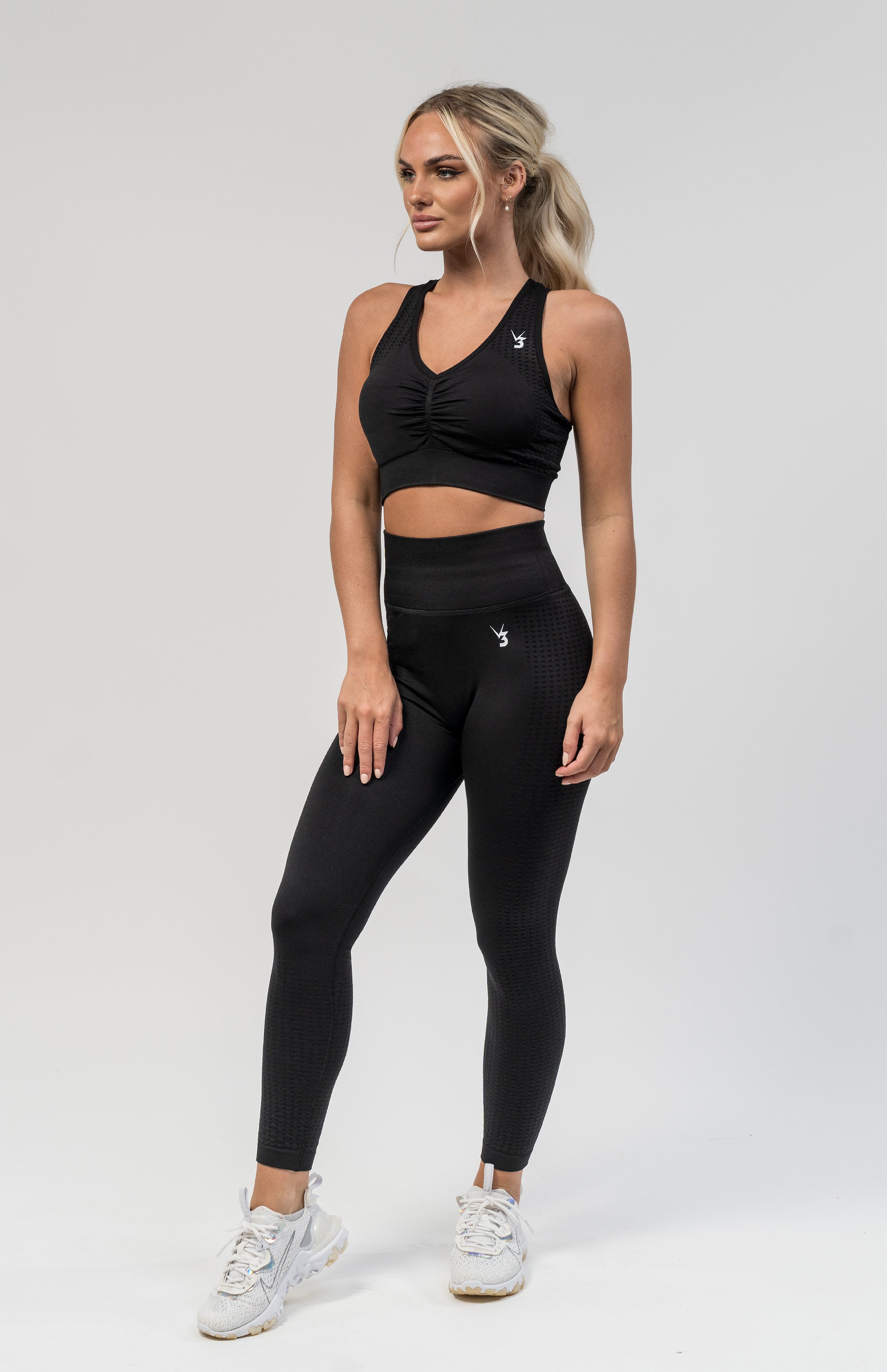 V3 Apparel Women's seamless Empower bum shaping high waisted leggings in black marl – Squat proof performance tights for Gym workouts training, Running, yoga, bodybuilding and bikini fitness.